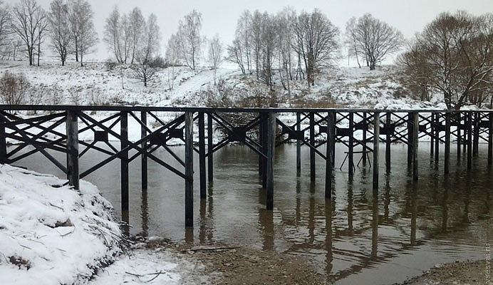 Свайные мосты: надежное решение для преодоления водных преград в Нововоронеже от 56656 руб